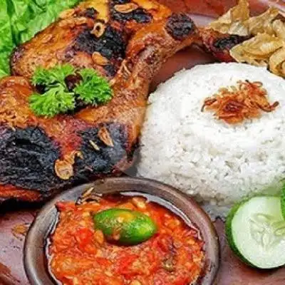 Gambar Makanan Nasi Pecel Ayam H Abu Hoiri, Kramat Jati 2
