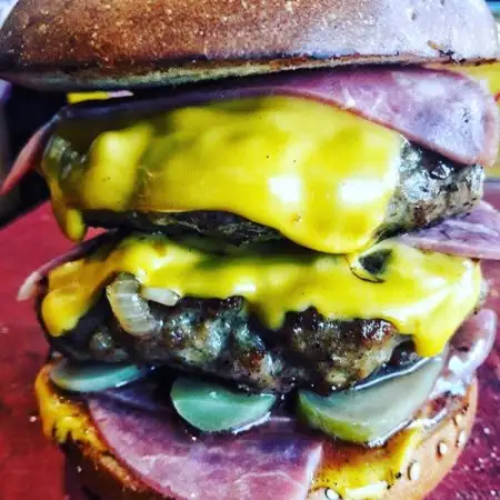 Neş-et Burger & Steak'nin yemek ve ambiyans fotoğrafları 4