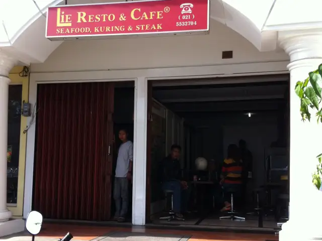 Gambar Makanan Lie Resto & Cafe 2