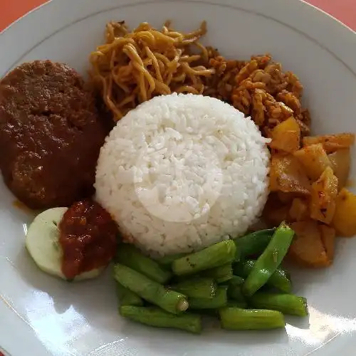 Gambar Makanan Nasi Kuning Hwa Ind, Simpang Borobudur 19