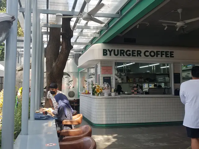 Gambar Makanan Byurger Coffee 6