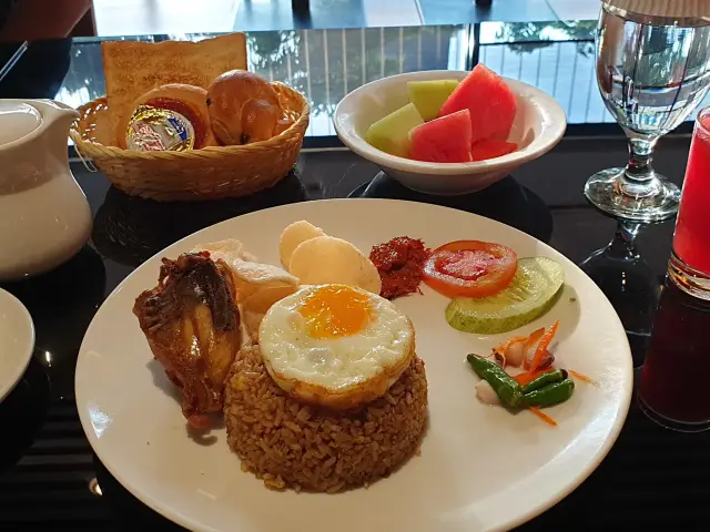 Gambar Makanan The Eatery Restaurant - Four Points By Sheraton Jakarta 4