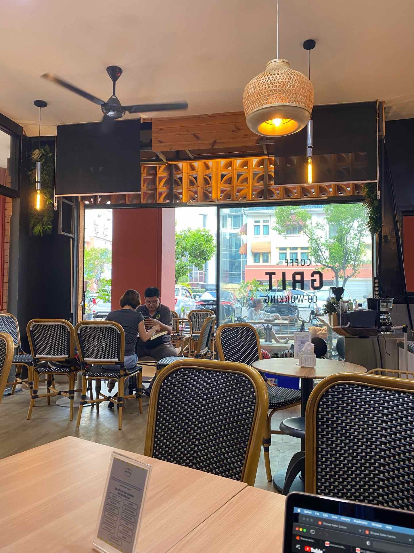 Grit Coffee & Bar terdekat Restoran dan Tempat Makan Kafe terdekat di