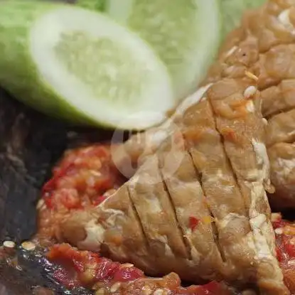 Gambar Makanan Spesial Ayam Goreng Kemiri, Sidorejo 17