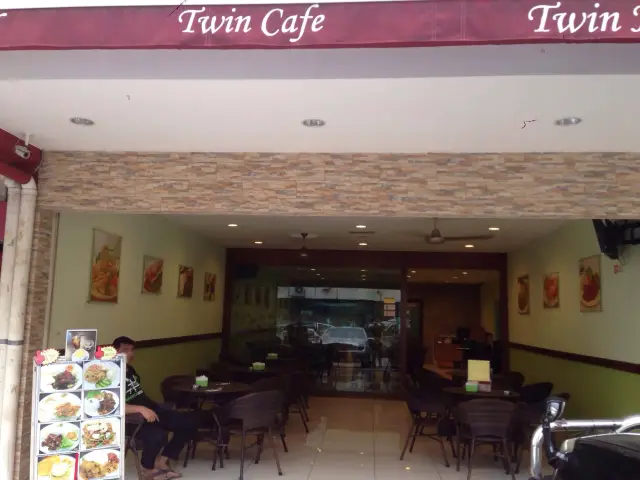 Twin Cafe Food Photo 3