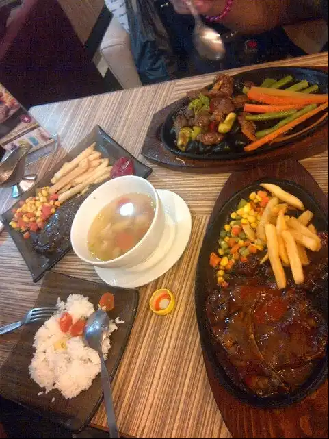 Gambar Makanan Steak 21 Buaran Plaza 11