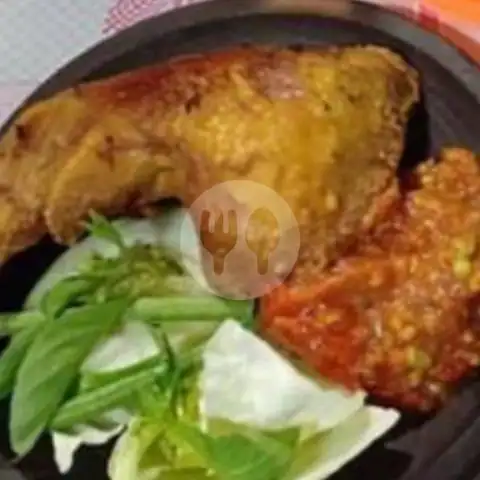 Gambar Makanan Nasi Goreng & Lalapan Ayam Bakar, Pulau Galang 7