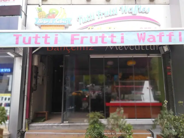 Tutti Frutti Waffles'nin yemek ve ambiyans fotoğrafları 4