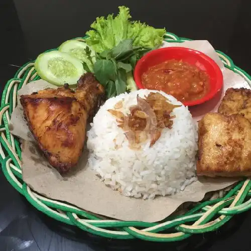 Gambar Makanan Nasi Kuning Dan Ayam Lalapan 4