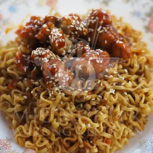 Gambar Makanan Mie Nuklir Warung Kekinian, Batang Ombilin 1