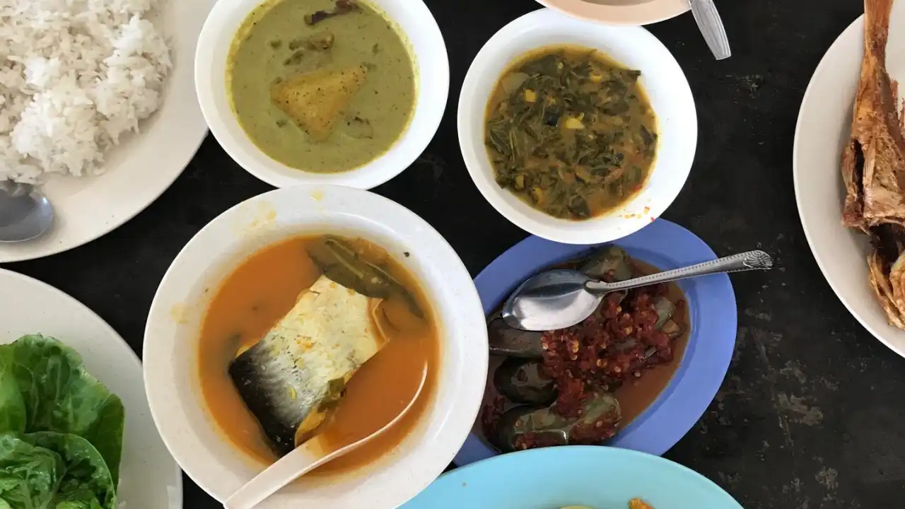 Ngeteh De Sungei