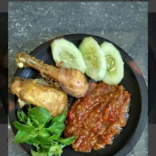 Gambar Makanan Cemal Cemil Putri Dan Lalapan Ayam 2