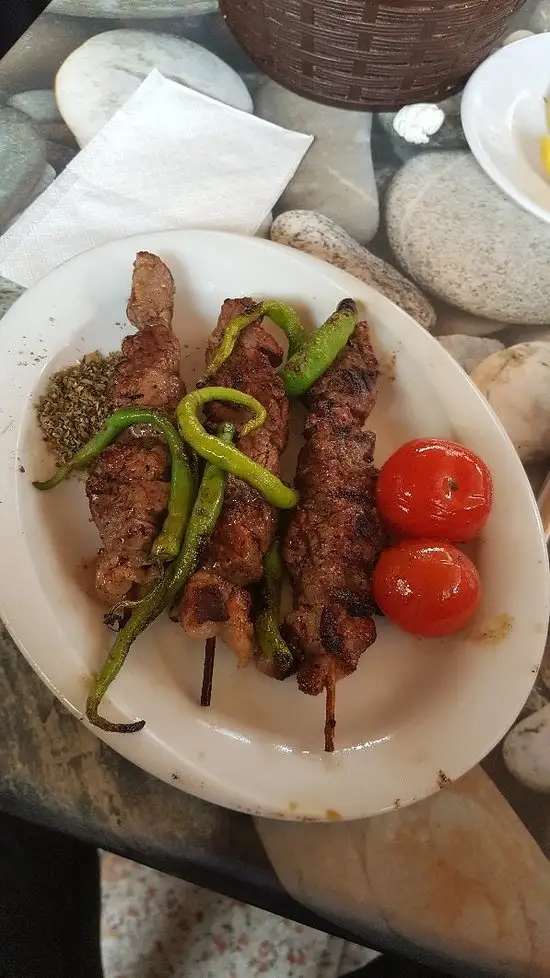 Köfteci Sadık Usta'nin yemek ve ambiyans fotoğrafları 7