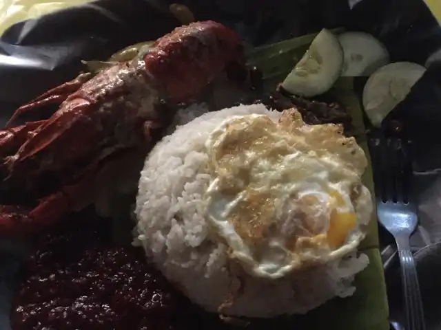 Nasi Lemak Tepi Jalan 1996 ( Setia Alam) Food Photo 12