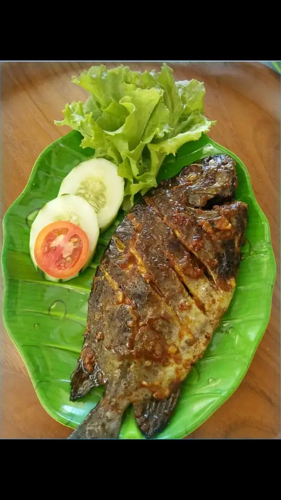 Gambar Makanan Rumah Makan Pondok Ikan Bakar Mbak Ijaa 3
