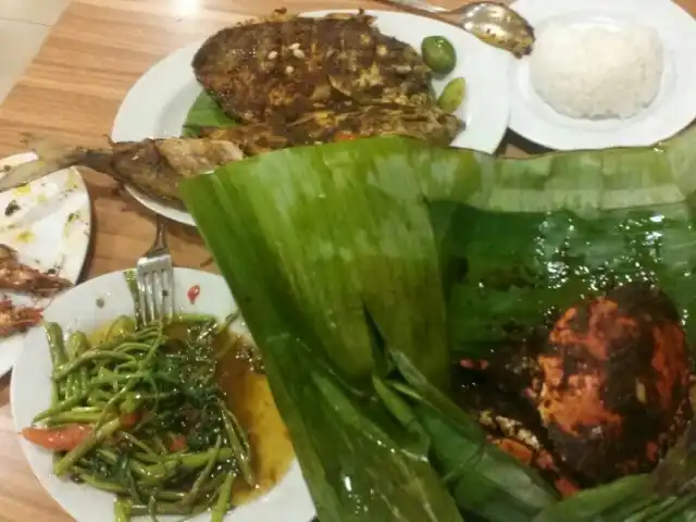 Gambar Makanan Rasane Seafood & Ikan Bakar 8