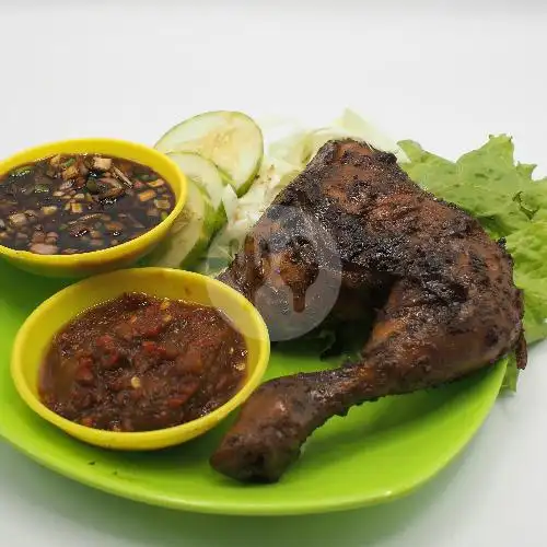 Gambar Makanan Ayam Bakar Oma Dora, Jalan  Wahid Hasyim 2
