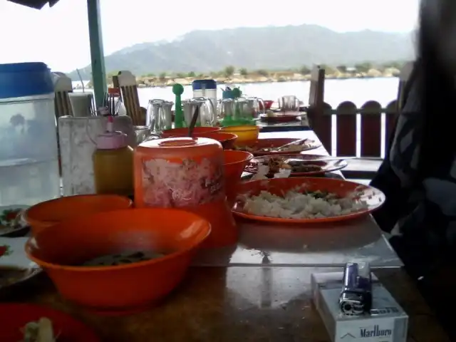 Gambar Makanan Terminal Ikan Bakar, Donggala 5