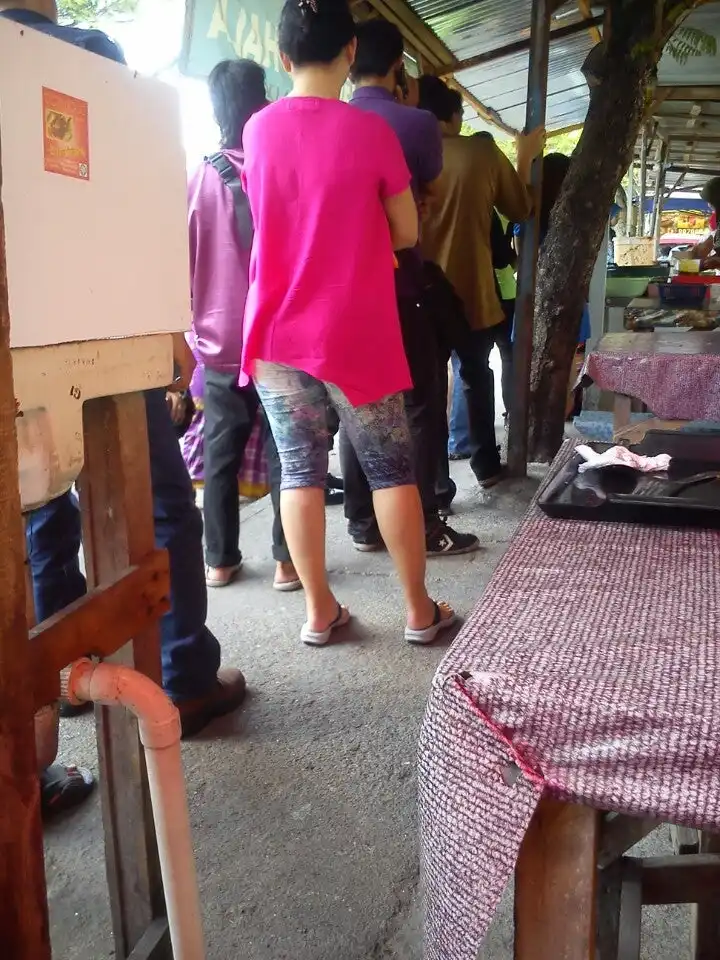 nasi kukus ayam dara goreng halia