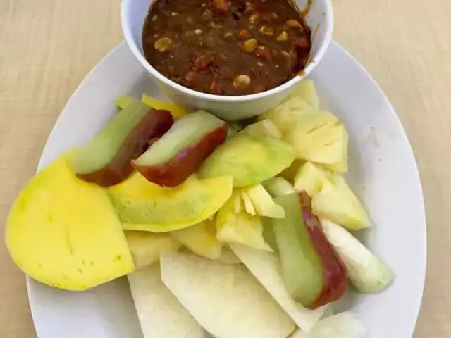 Gambar Makanan Rujak Kolam Medan 6