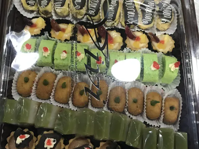 Gambar Makanan Toko Kue Vivi 8