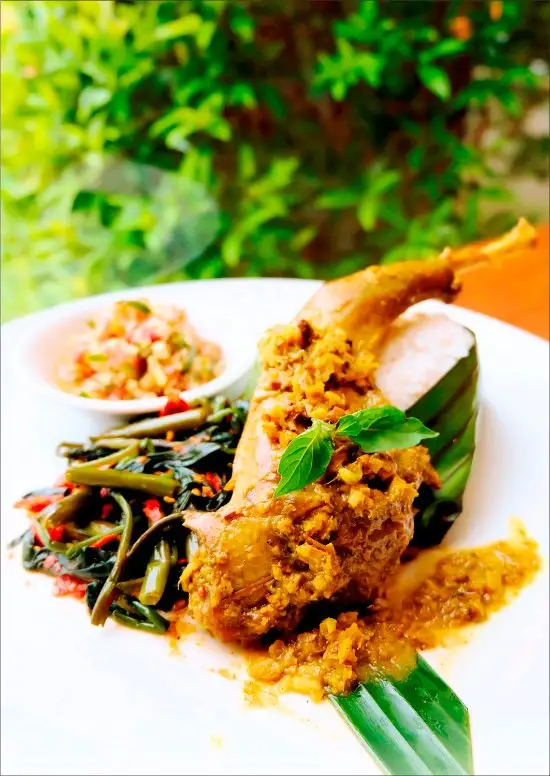 Gambar Makanan Golden Rama Restaurant 4