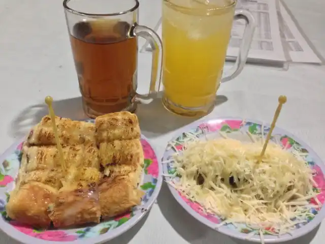 Dwi Lingga Roti & Pisang Panggang