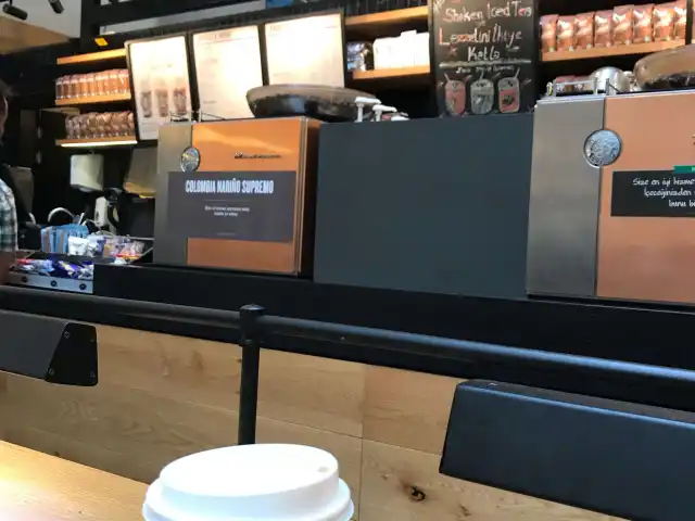 Starbucks'nin yemek ve ambiyans fotoğrafları 33
