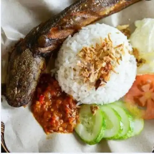 Gambar Makanan Pecel Ayam Dan Nasi Goreng Teh Iyul, Cisarua 14