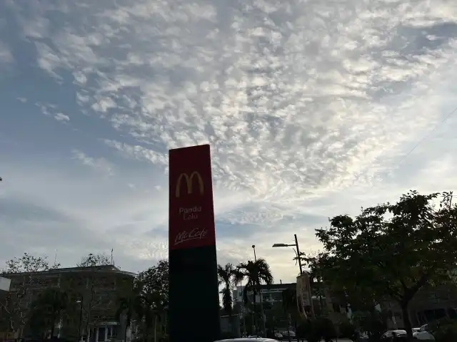 McDonald's & McCafé Food Photo 9