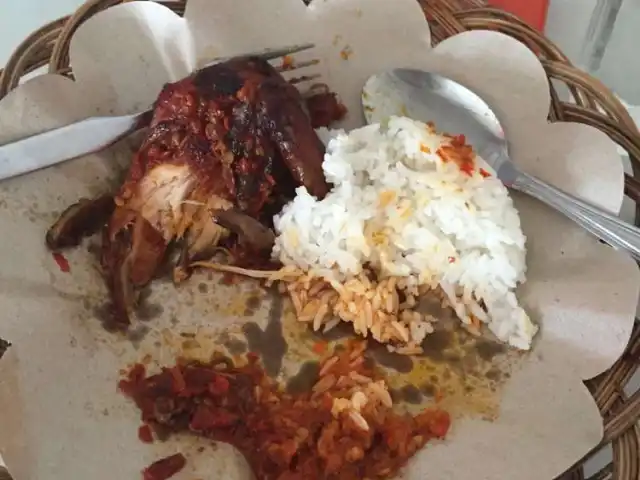 Gambar Makanan Ayam Bakar Babon 5