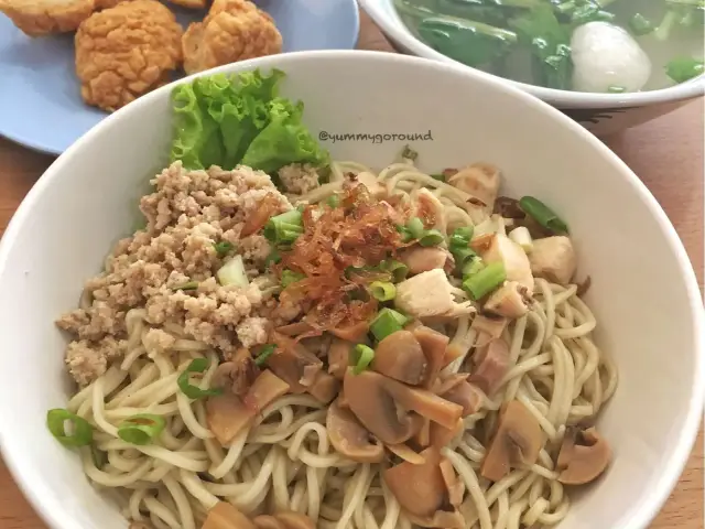 Gambar Makanan Bakmi Asiong Surabaya 16