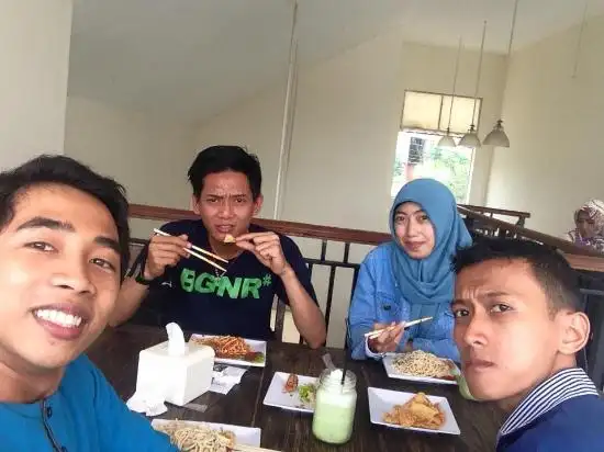 Gambar Makanan Mie setan 17