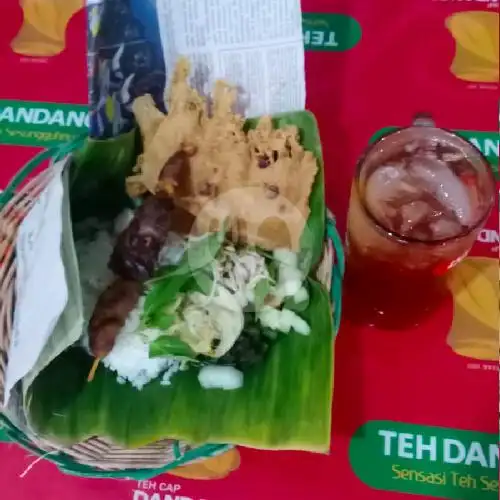 Gambar Makanan Nasi Pecel Pincuk Khas Madiun (Pak Kumis), Gunung Malang 8