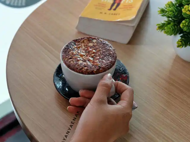 Gambar Makanan REIA'S Coffee & Buns 18