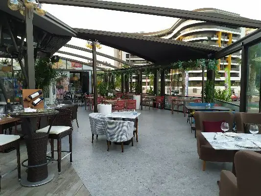Riviera Bistro and Cafe'nin yemek ve ambiyans fotoğrafları 20