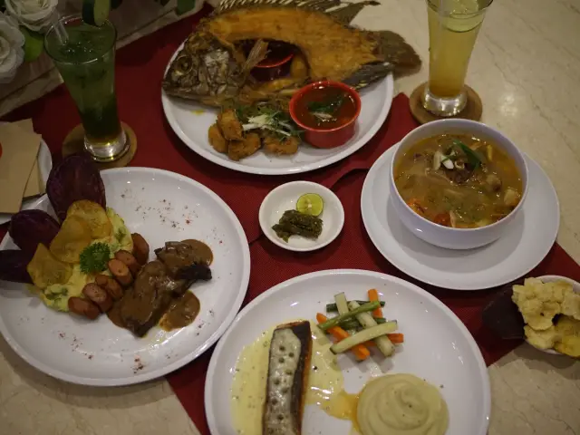 Gambar Makanan Resto Teras Istana 9