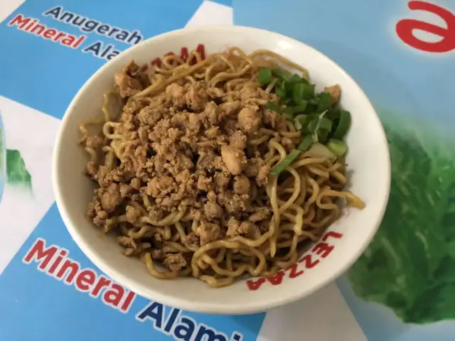 Gambar Makanan Bakmi Awat 9