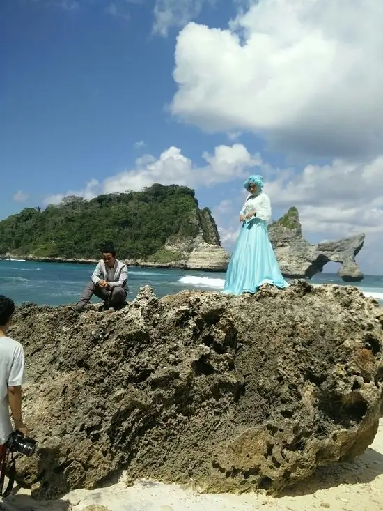 Gambar Makanan Tropical Cliff Atuh Beach 7