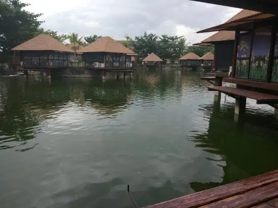 Gambar Makanan Telaga Barombong Resto & Fishing Makassar 7