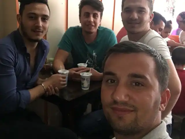 Kamber Döner Salonu'nin yemek ve ambiyans fotoğrafları 5