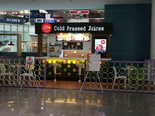 Cold Pressed Juice Food Photo 3