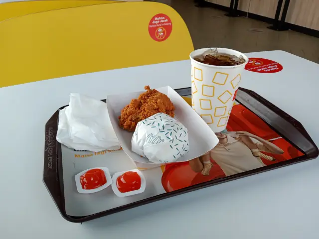 Gambar Makanan McDonald's 2