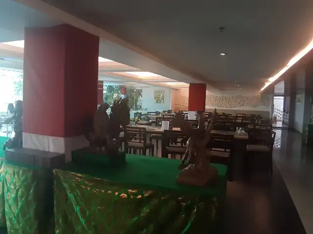 Gambar Makanan Anggrek Coffee Shop - Bintang Kuta Hotel 5