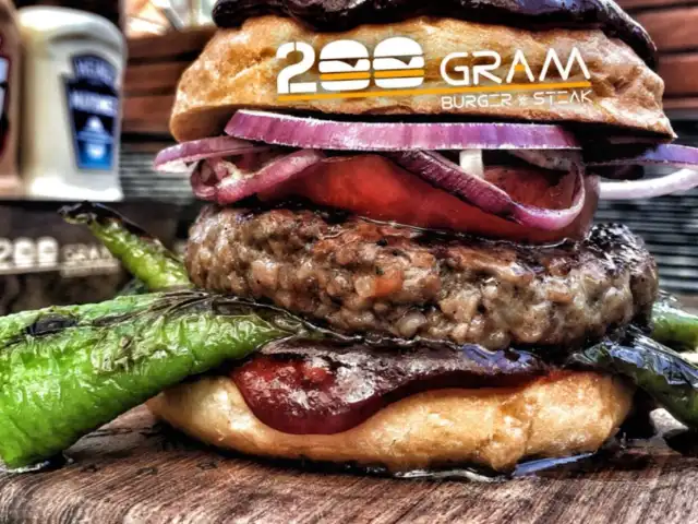 Burger & Sausage 200 Gram'nin yemek ve ambiyans fotoğrafları 34