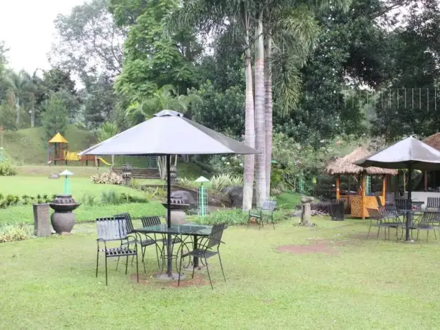 Gambar Makanan Kampung Awi - The Green Forest Resort 3