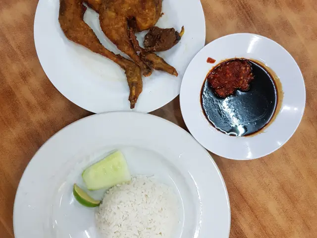 Gambar Makanan Ayam Goreng Asli Pemuda 2