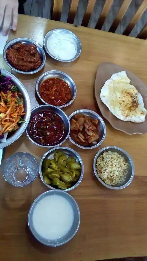 Urfa Anzelha Sofrası'nin yemek ve ambiyans fotoğrafları 9