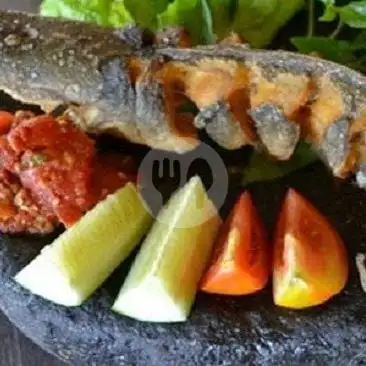 Gambar Makanan PECEL LELE RONGGO LAWE duri kosambi 3