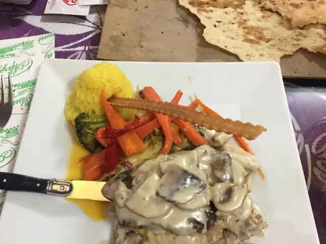 Garip Restaurant'nin yemek ve ambiyans fotoğrafları 19